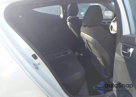 2016 Hyundai Veloster из США, поврежденный, VIN KMHTC6AD8GU280399